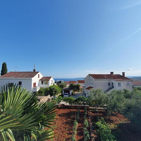 Apartment With Terace And Sea View Marica Krk Town Esterno foto