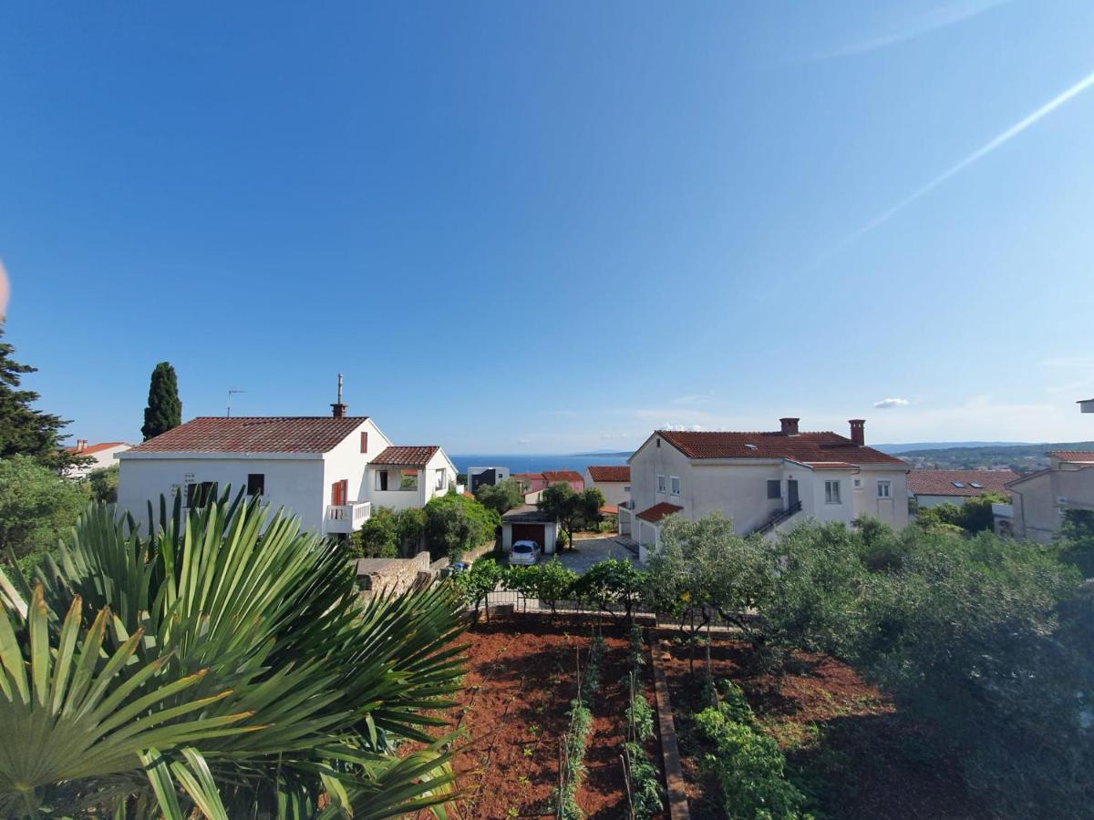 Apartment With Terace And Sea View Marica Krk Town Esterno foto